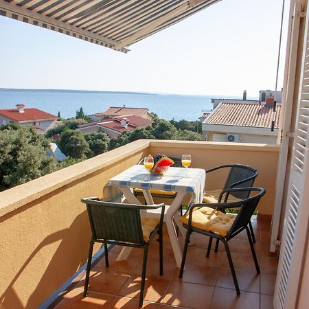 Apartments Villa Ana Mandre Eksteriør billede